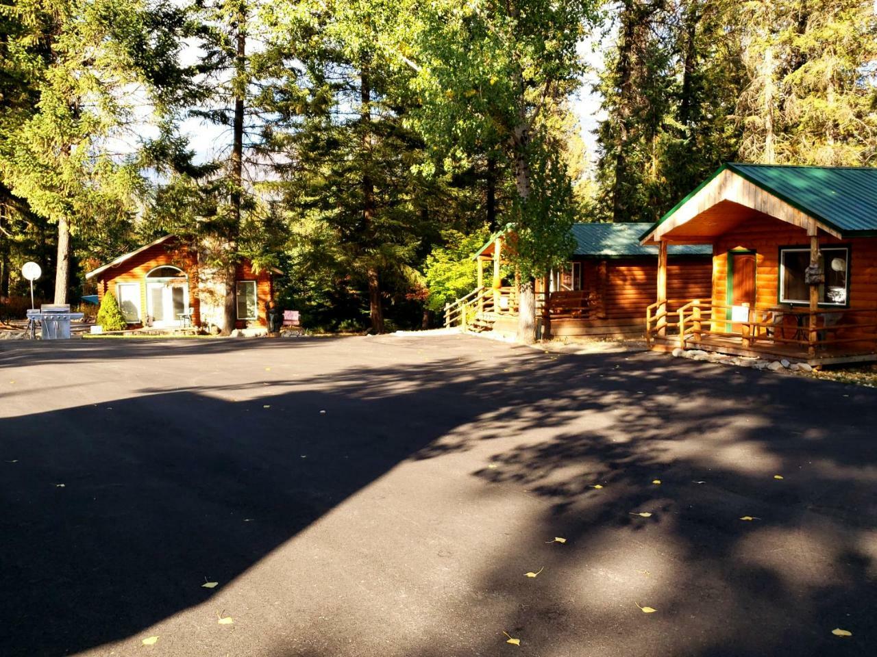 Riverfront Motel & Cabins Thompson Falls Exteriör bild
