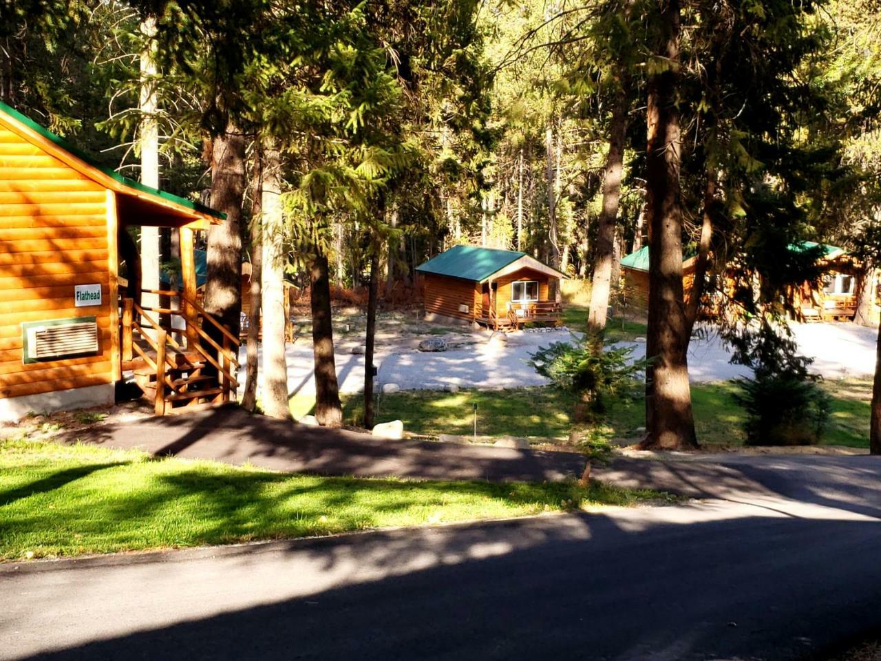 Riverfront Motel & Cabins Thompson Falls Exteriör bild